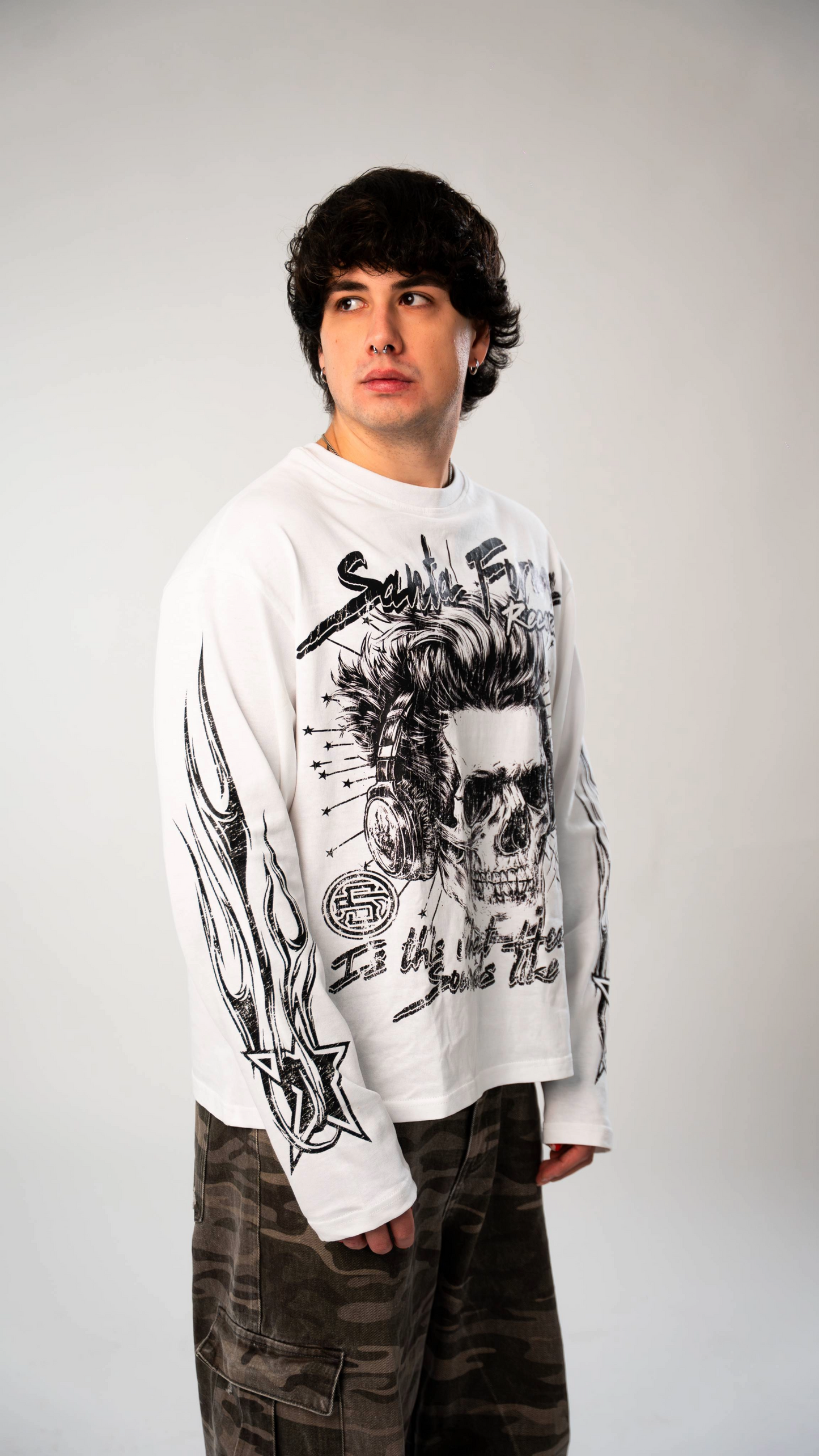 SKULL WHITE LONGSLEEVE